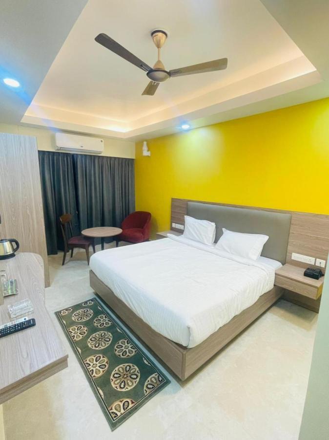Royal Beach International Puri Exterior foto