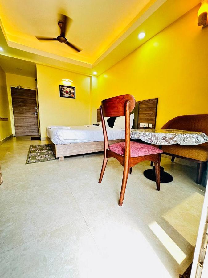 Royal Beach International Puri Exterior foto